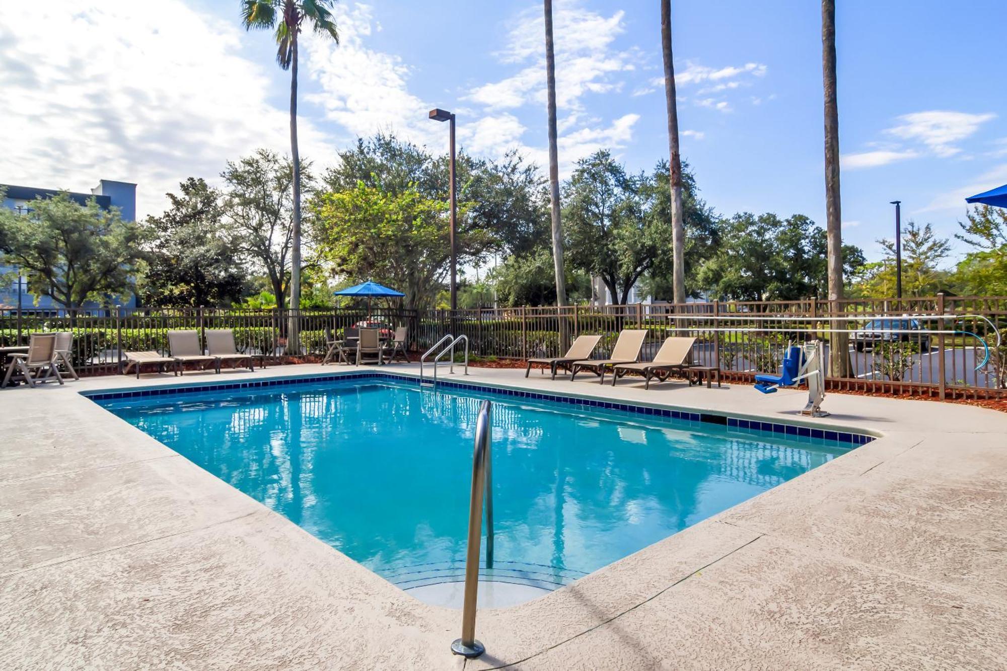 Red Roof Inn Plus+ Jacksonville - Southpoint Zewnętrze zdjęcie